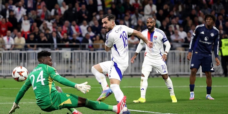 Mọi người nên phân tích tình hình trận đấu